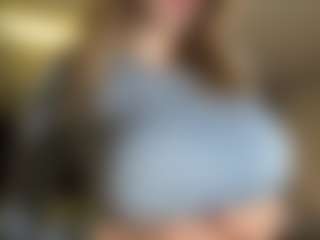 Live cam show with NarcisaBeazer - Genital Piercings on Camsoda