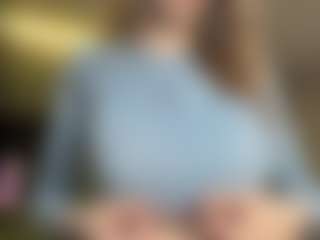 Live cam show with NarcisaBeazer - Granny Blonde Hair on Camsoda