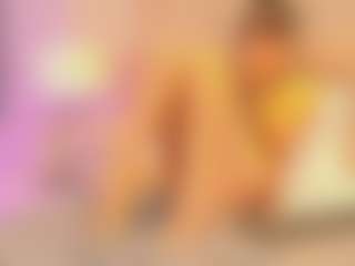Live cam show with AdharaMancini - Shaved Pussy Latina on CamClone | colombia