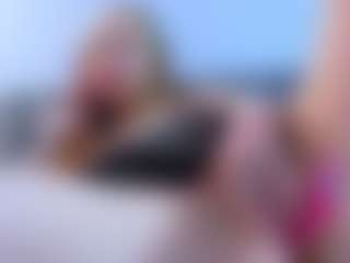 carmen1star's Live Sex Cam Show