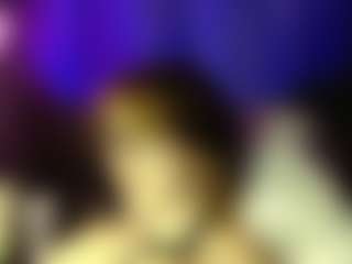 Live cam show with CherryxxLuna - Role Play on dropp.cam