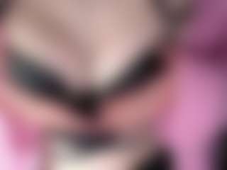 CherryxxLuna's Live Sex Cam Show