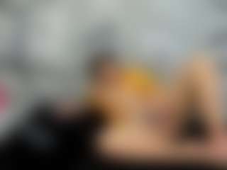 Live cam show with isabela - Latino on UwU Esports