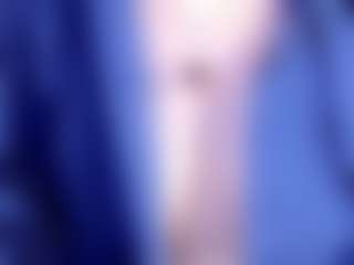 Live cam show with VIKI - BBW on StripNow