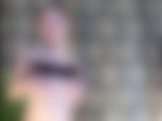 VIKI's Live Sex Cam Show