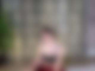 VIKI's Live Sex Cam Show