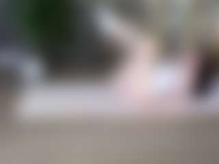 Live cam show with VIKI - Ass Bouncing on Soda Cam