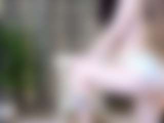 Live cam show with VIKI - Blue Eyes on TeamSkeetLive