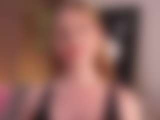 SharleneZinser's Live Sex Cam Show