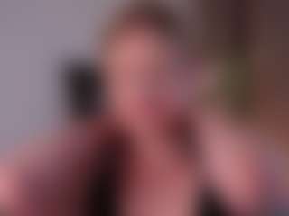 SharleneZinser's Live Sex Cam Show