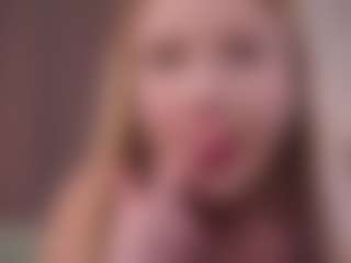 SharleneZinser's Live Sex Cam Show