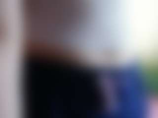 Live cam show with SharleneZinser - Blonde Hair Petite on CamClone