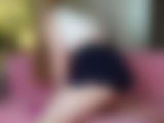 Live cam show with SharleneZinser - Average on xfollow cams