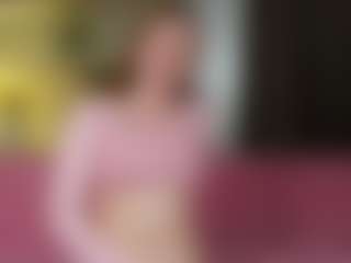Live cam show with SharleneZinser - Role Play on madthumbs