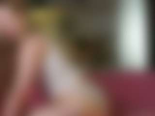 Live cam show with SharleneZinser - Blue Eyes on Camsoda