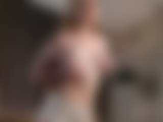 Live cam show with SharleneZinser - Blonde Hair on Camiplay Live