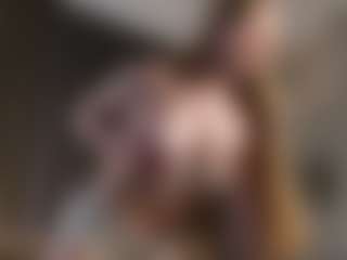 SharleneZinser's Live Sex Cam Show