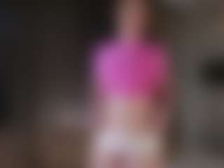 Live cam show with SharleneZinser - Blonde Hair Petite on nudelive.tv