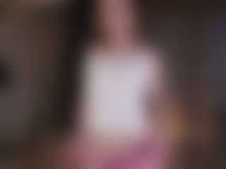 Live cam show with SharleneZinser - Striptease on SquirtSoMuch