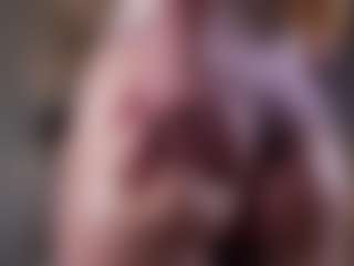 Live cam show with SharleneZinser - Foot Fetish on SxyPornLive