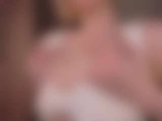 Show en direct avec Silknsin777 - Blonde Hair College sur Camsoda