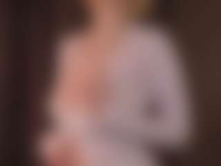 Live cam show with Silknsin777 - Striptease on Camsoda