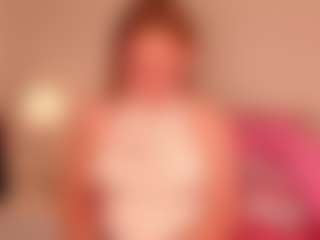 Live cam show with Violette-rouse - Gamer Red Hair on Porn Luv