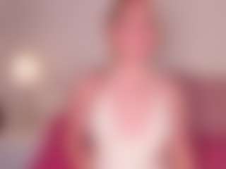 Live cam show with Violette-rouse - College on Camsoda