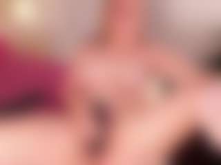Live cam show with Violette-rouse - Lush Blonde Hair on Camsoda