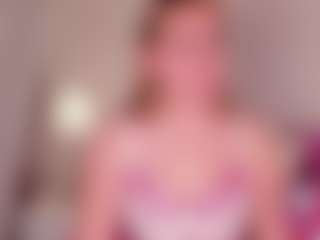 Live cam show with Violette-rouse - Blonde Hair Curvy on WildCum