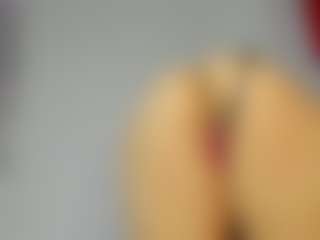 Abby Moons's Live Sex Cam Show