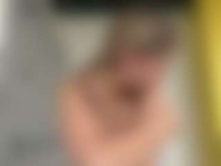 Live cam show with AleaseDedinas - New Teen (18+) on fuklive.com