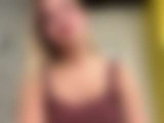 AleaseDedinas's Live Sex Cam Show