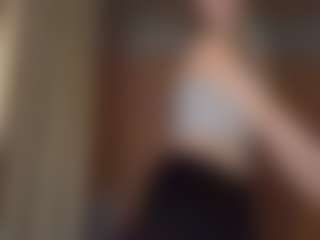 AleaseDedinas's Live Sex Cam Show