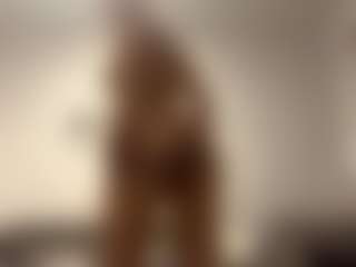 Cam Show en direct de AleaseDedinas