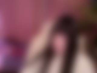 Live cam show with AlmaClark - Chubby on Camsoda.co