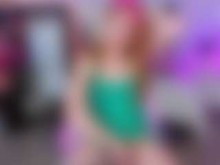 Live cam show with Andy-Gamboa22 - Smoking on Camsoda