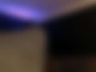 Live cam show with AstridJade - Public Lovense on Hubzter Live