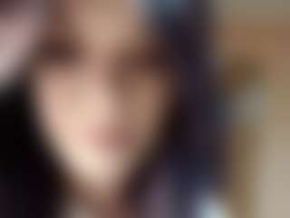 Live cam show with BaoZecchini - Teen (18+) on Camming Site