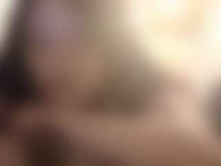 Live cam show with BaoZecchini - Gray Eyes on Uber Horny