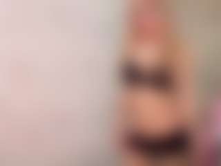 Live cam show with BaoZecchini - Gray Eyes on SinfulBabes