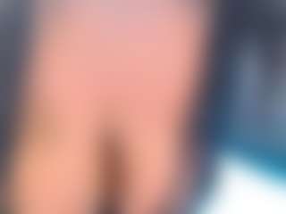 BustyEbonyMilf's Live Sex Cam Show