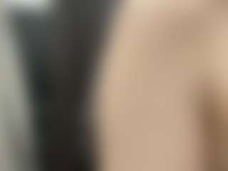 Live cam show with DestinyLatourette - New Sexwebcam on friskycurves.com