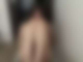 Live cam show with DestinyLatourette - Striptease on TeamSkeetLive