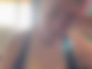 est1's Live Sex Cam Show
