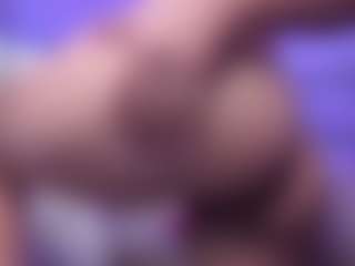 kiara-wren's Live Sex Cam Show