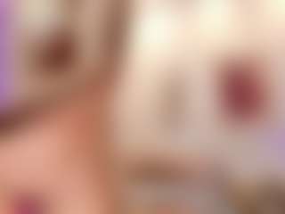 kiara-wren's Live Sex Cam Show