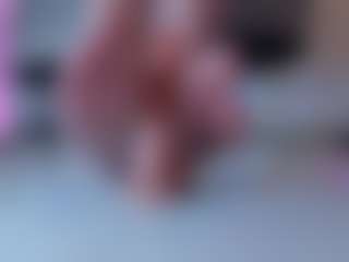 kiara-wren's Live Sex Cam Show