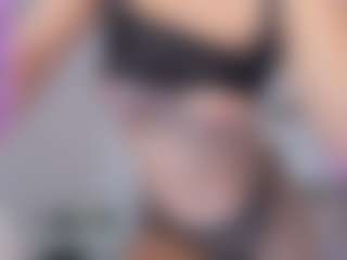 kiara-wren's Live Sex Cam Show