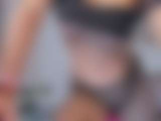 kiara-wren's Live Sex Cam Show